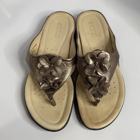 ECCO metallic leather flip flops sandals size 39 - Picture 1 of 6
